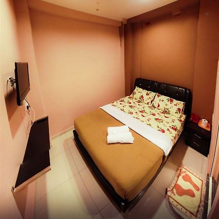 Funky Crib Hotel 쿠알라룸푸르 외부 사진