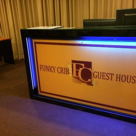 Funky Crib Hotel 쿠알라룸푸르 외부 사진